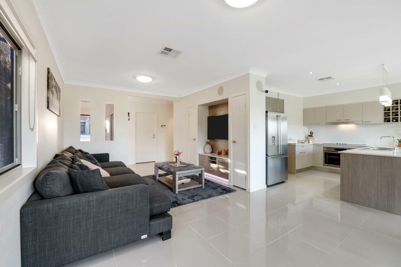 Fairway Village @ Windaroo Lakes Golf Club Esterno foto