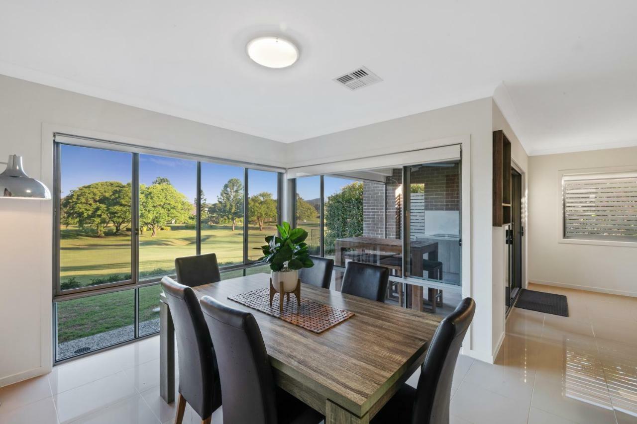 Fairway Village @ Windaroo Lakes Golf Club Esterno foto